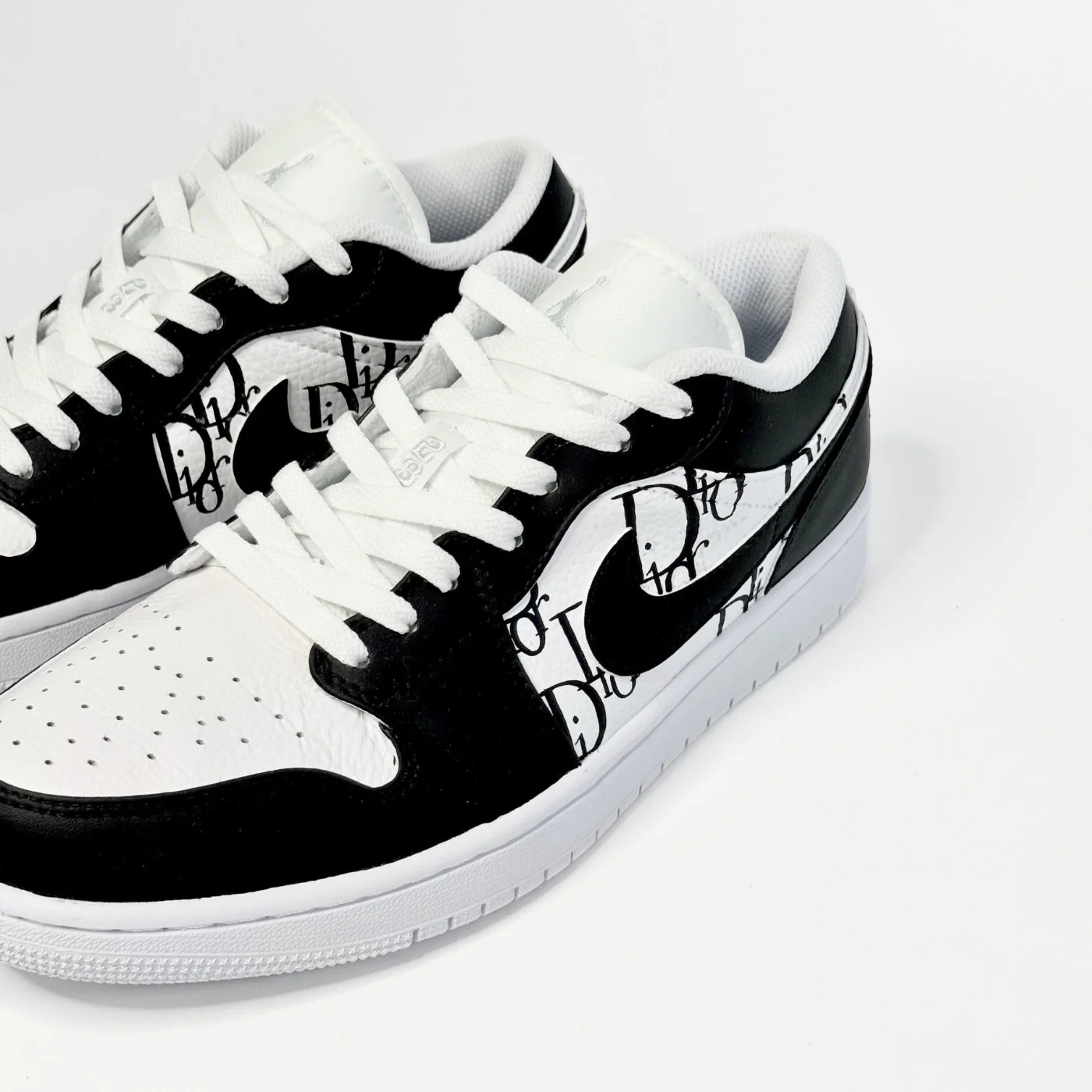 Black Dior Jordan 1 Low - Image 3
