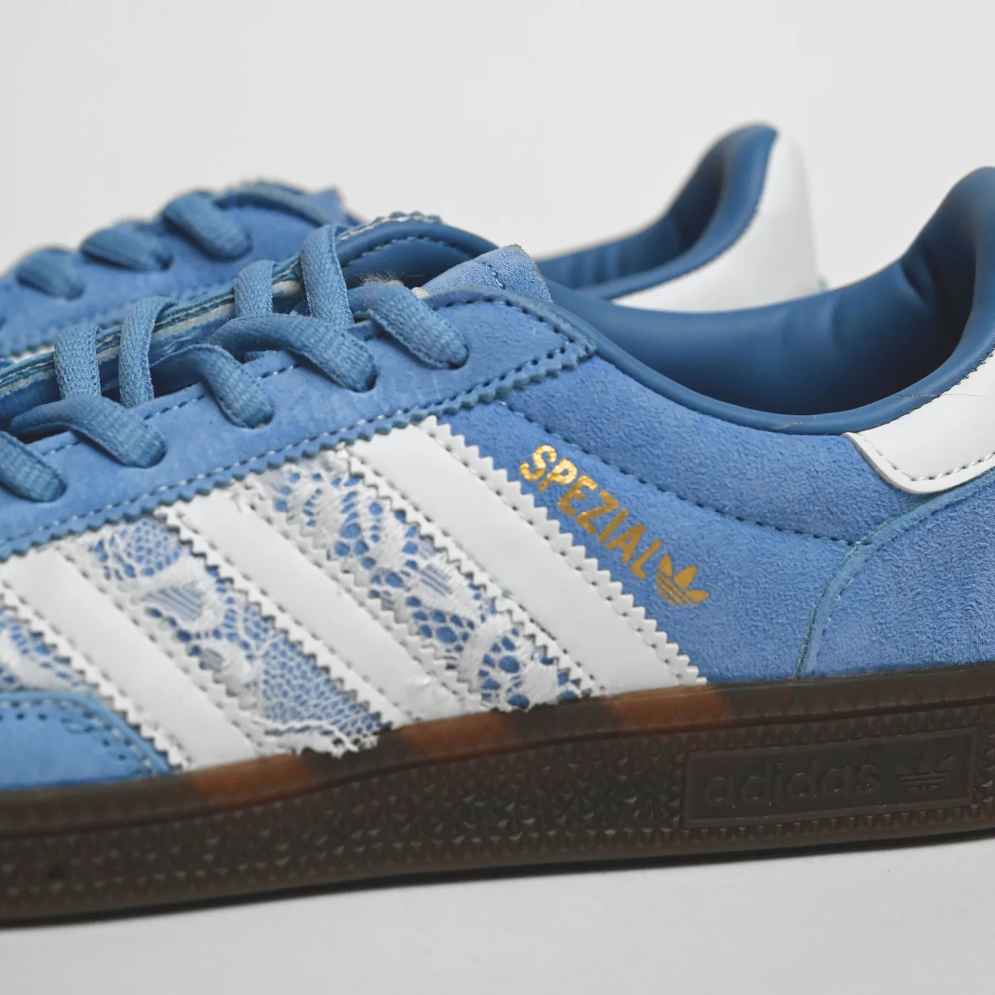 Flower Lace Blue Ice Adidas Spezial - Image 3