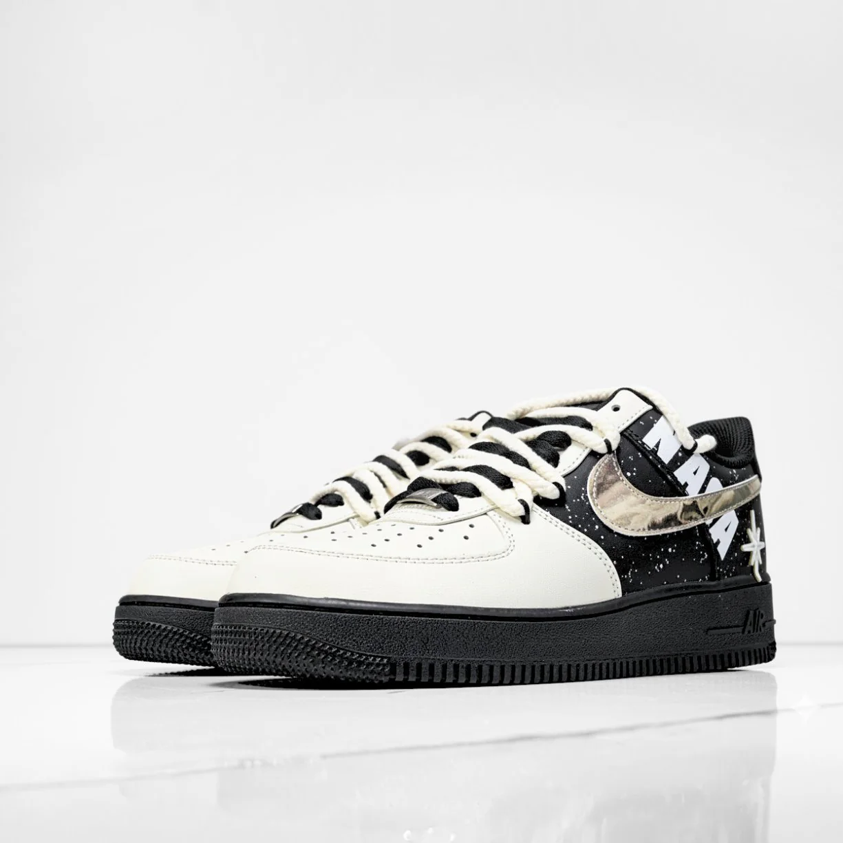 NASA Air Force 1 - Image 2